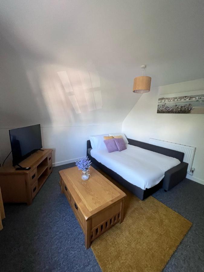 Centrally Located Boscombe Beach Apart With Parking Борнмут Екстер'єр фото
